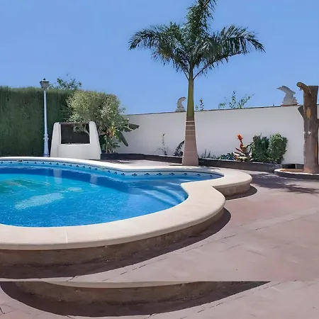 Con Piscina Compartida Wifi Y Parking Дом отдыха