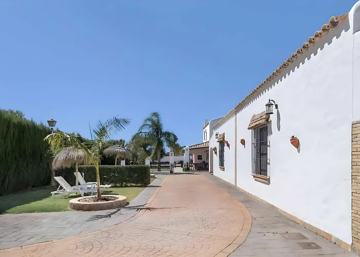 Дом отдыха Con Piscina Compartida Wifi Y Parking