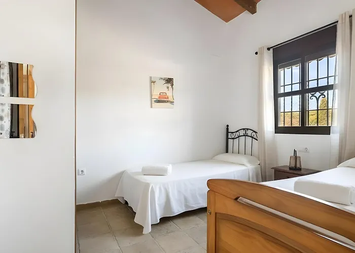 Con Piscina Compartida Wifi Y Parking