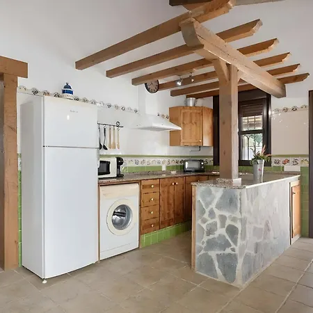 Feriehus Con Piscina Compartida Wifi Y Parking