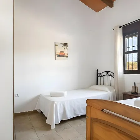 Con Piscina Compartida Wifi Y Parking