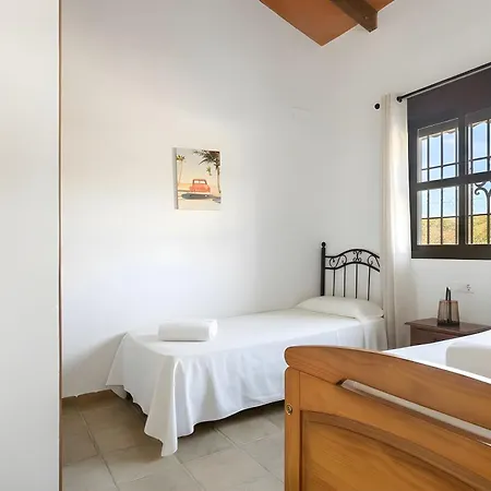 Holiday home Con Piscina Compartida Wifi Y Parking